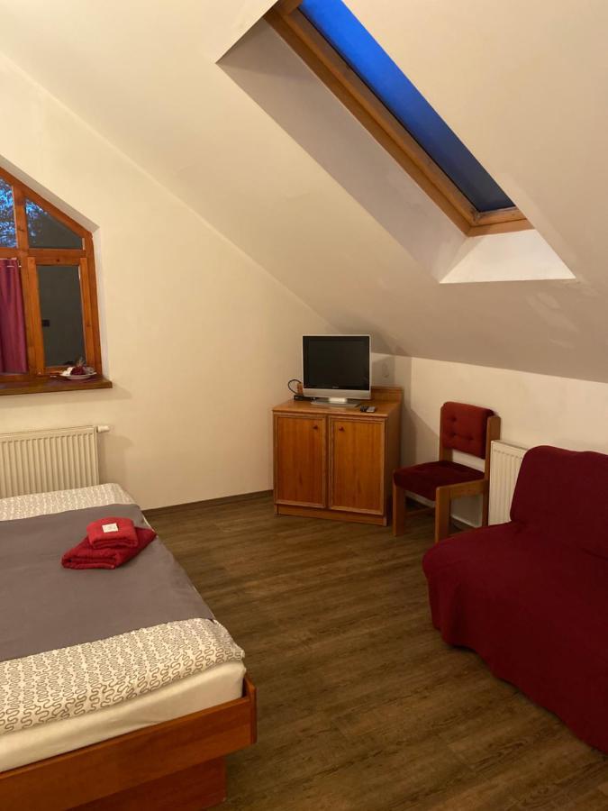 Restaurace U Vlkové Hotel Kamenice Esterno foto